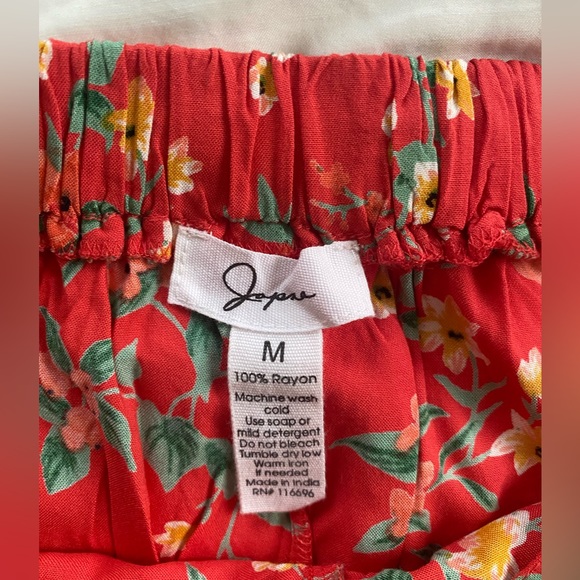 NWOT Japna Floral Wrap Shorts - Picture 3 of 3